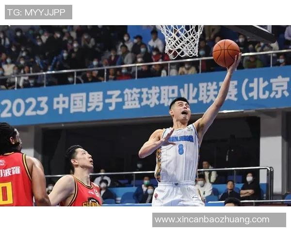 赛后分析：北京篮球队与广州篮球队的比赛节奏与战术对比探讨