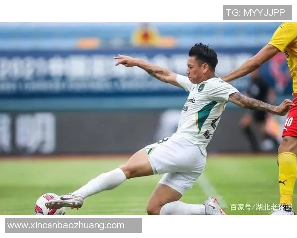 成都羽毛球队以53分稳居锦标赛积分榜首位展现强劲实力